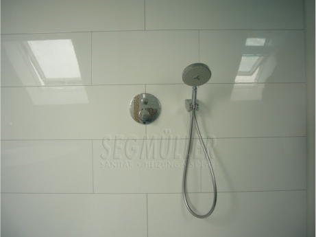 Duschanlage m. Unterputz Brausebatterie u. Handbrause